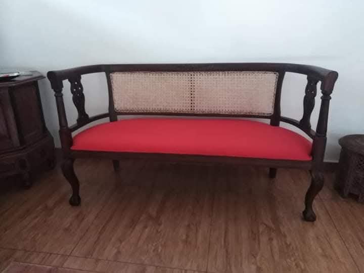 Curved cane settee set before restoration