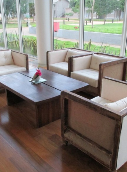 Lobby Seating Set